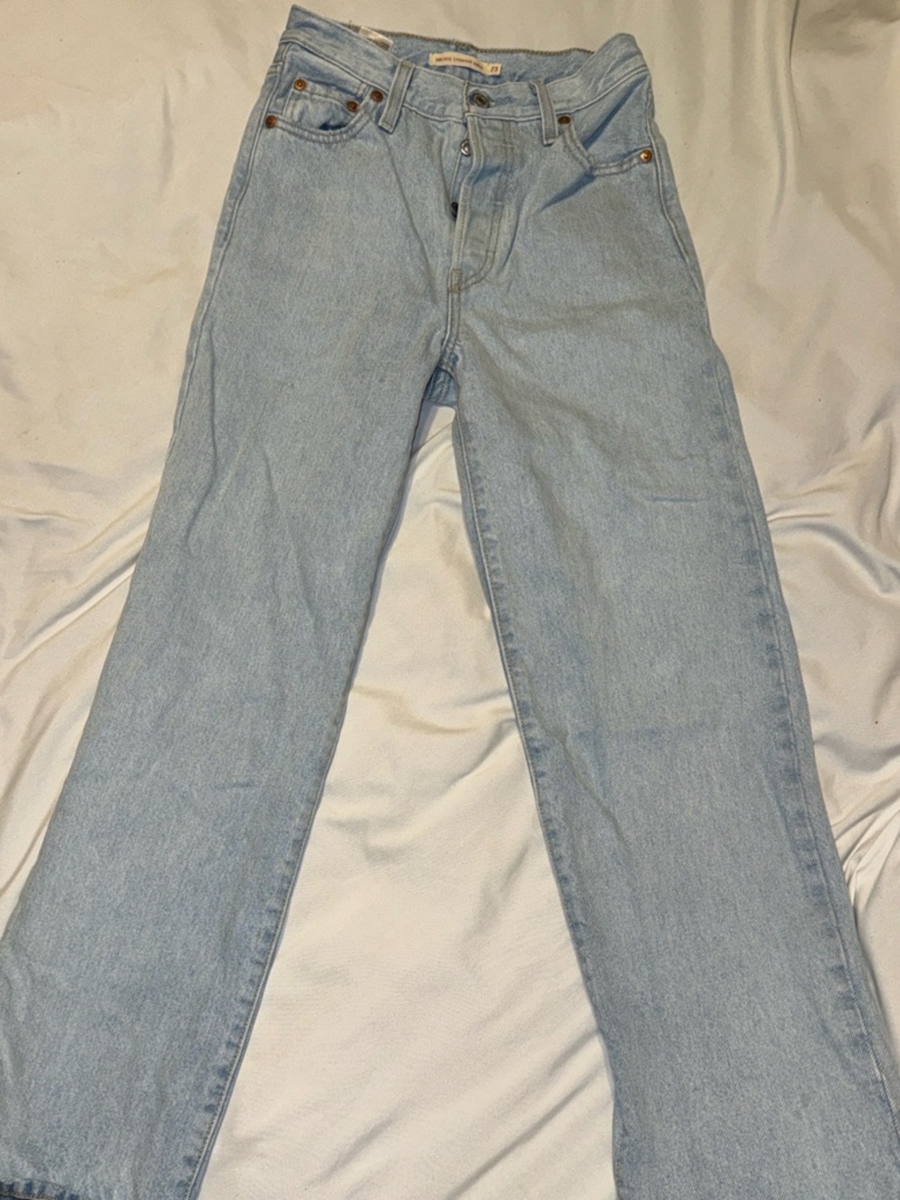 Levi's Light Wash Women's Ribcage Ankle Straight-Leg Jeans